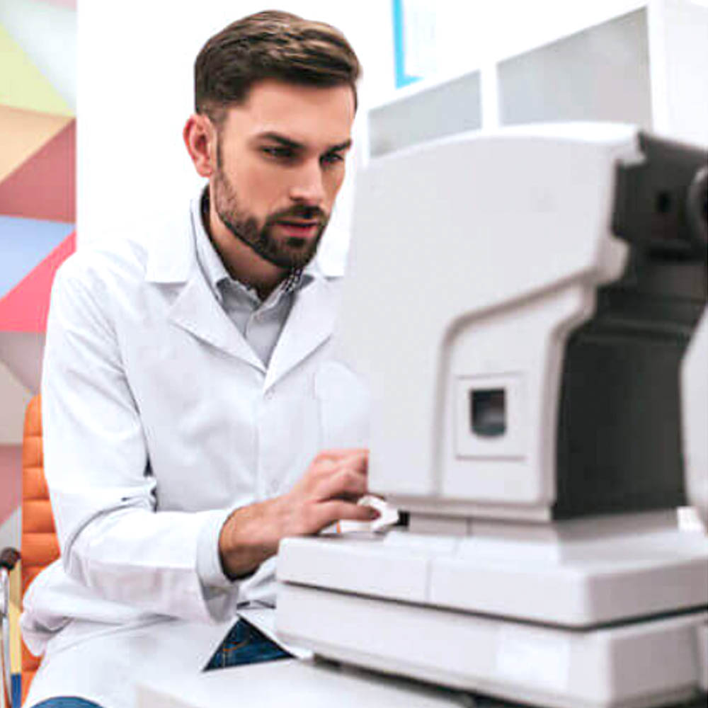 optometrist in Southwest Houston